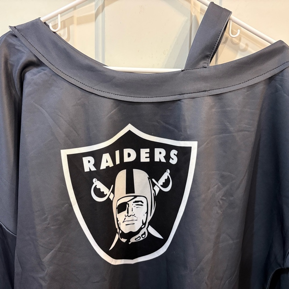 Raiders Gray ladies off the shoulder top